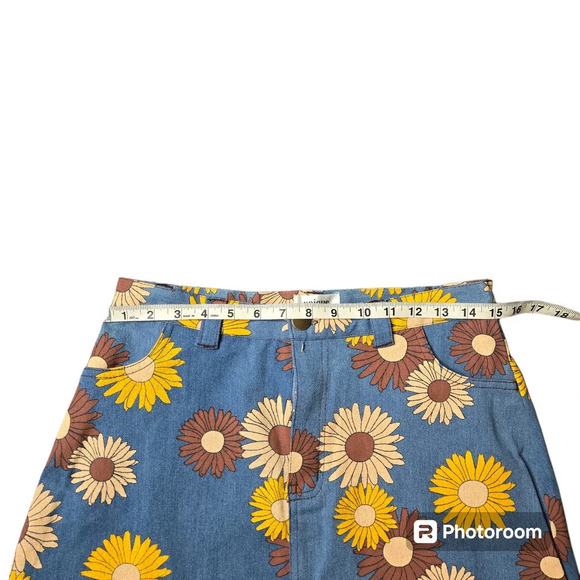 Unique Vintage Denim Like MIni Skirt - Picture 2 of 8